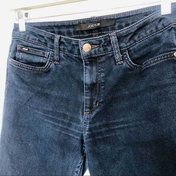 Joe’s Jeans Chelsea Micro Flare Jeans - Picture 5 of 13